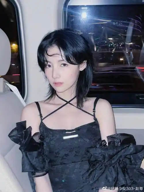 赵粤1626我在继续封面主题大片##赵粤长发回归大片