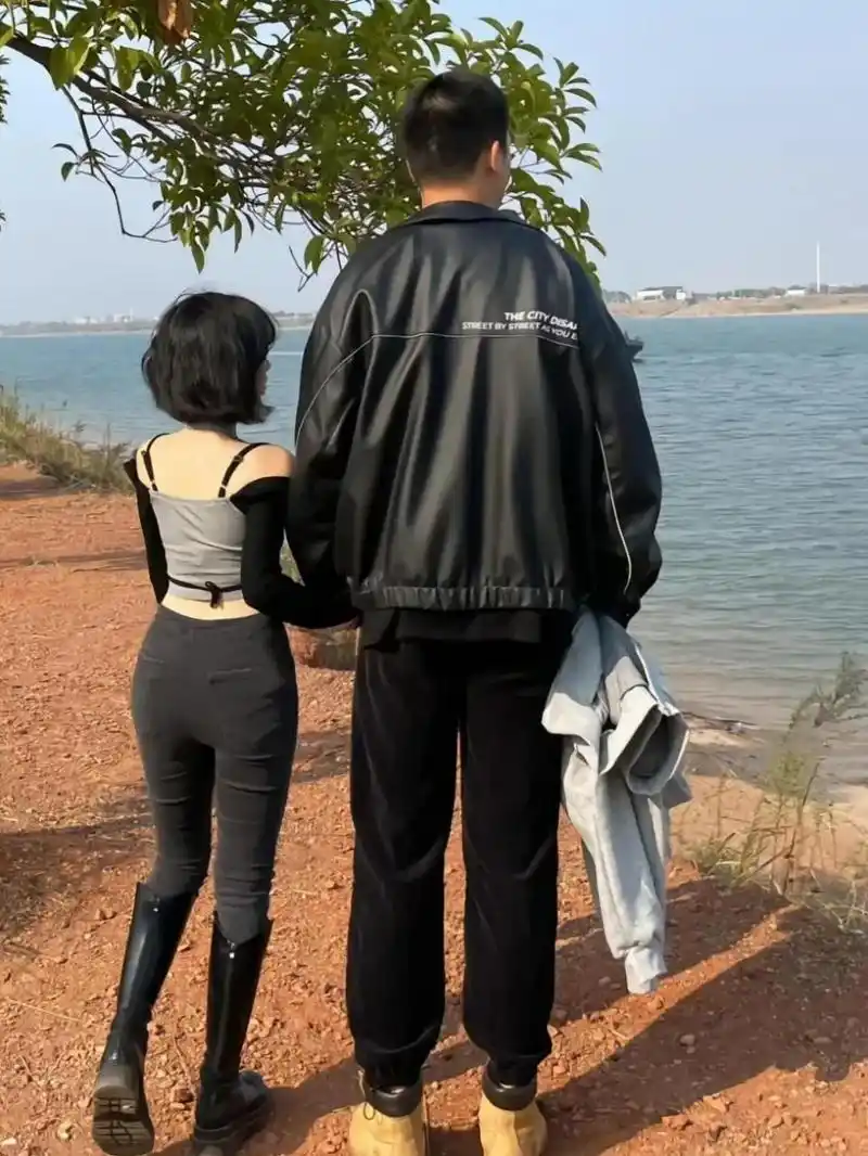 网友:最萌身高差,150和185在一起的体验