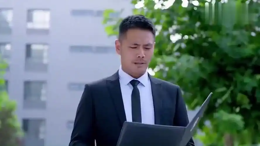 麻辣变形计:剧亮被烈火神盾淘汰,关小迪却不想走