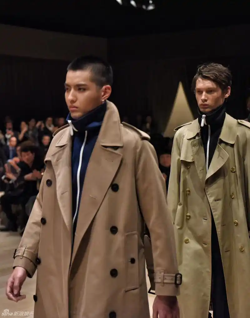 吴亦凡伦敦时装周帅气走秀