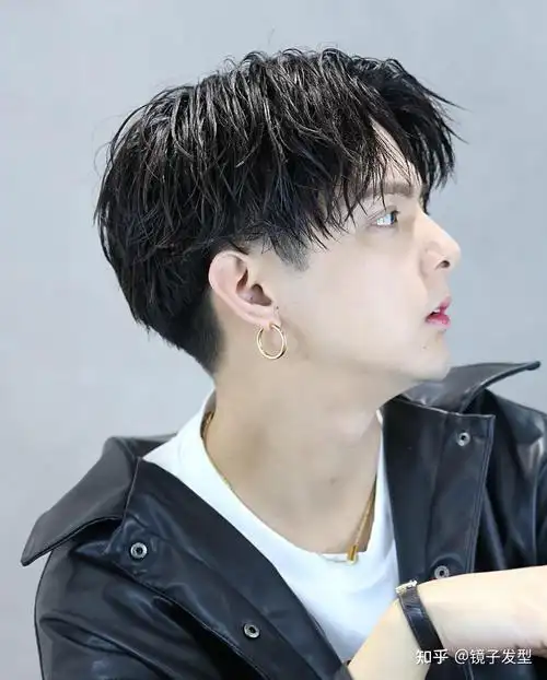 男发别再杀马特了,这几种才是你该拥有的发型,时尚精神真帅气