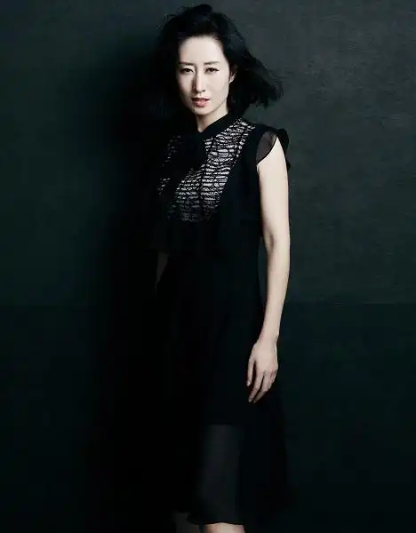 p>刘敏涛,1976年1月10日出生于山东省烟台市,中国内地女演员,毕业于