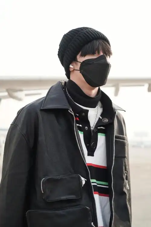 7615北京延迟发一下今天的机场小文7878@时代少年团-刘耀文