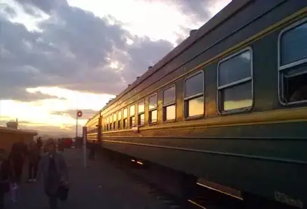 坐上这辆老火车,时光旅程漫漫走 | 如是荐书