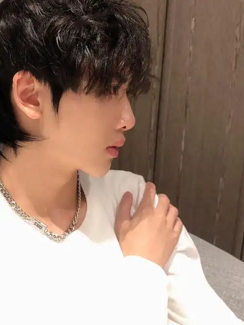 p data-id="2asyatxhqsp">王俊哲,中国内地青年男演员,1997年8月16日