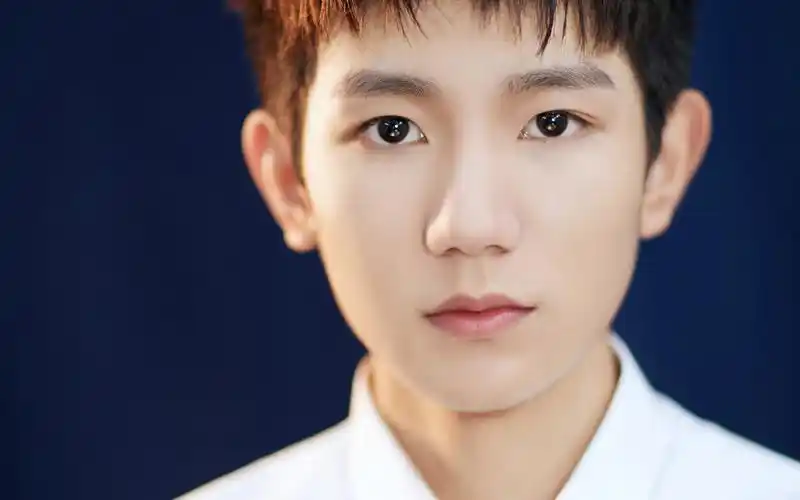 王源我是唱作人帅气图片桌面壁纸 - tt98图片网