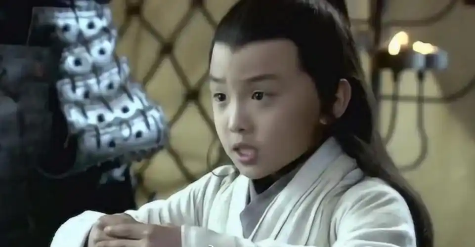 出道十多年,归来仍是男大 …在电影《百鸟朝凤》中演胡