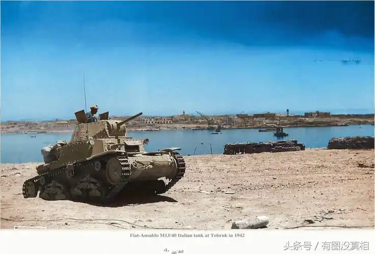 最上镜的大妈:手握刺刀的姿势不是谁都做得出来的,二战老照片