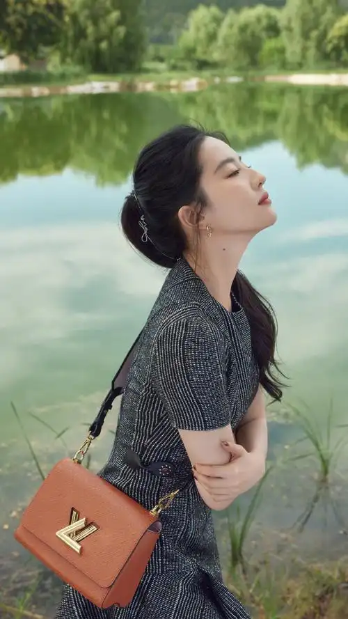 手机高清壁纸刘亦菲白色衣服4k壁纸刘亦菲素颜照片4k壁纸3840x2160优