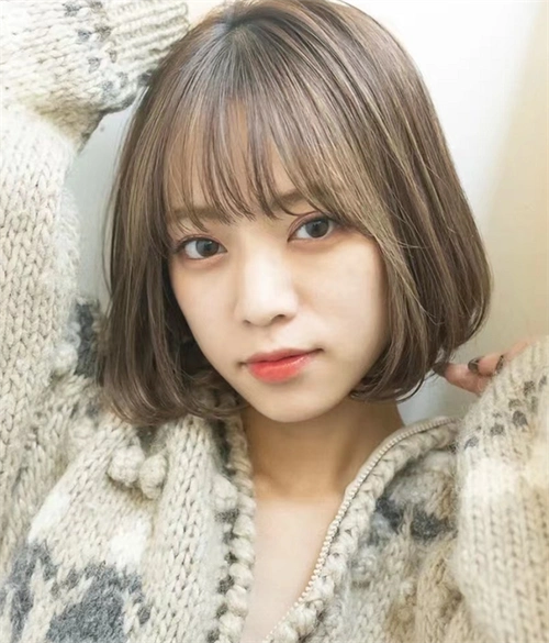 经典内扣波波头 减龄瘦脸少不了_波波发型 - 美发站