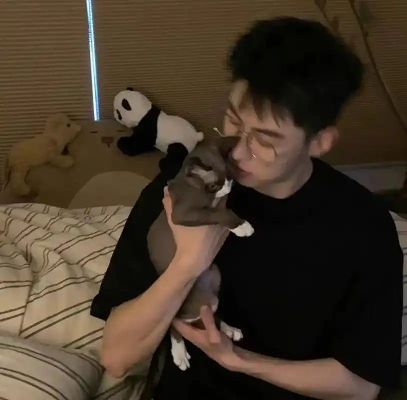 2024最新款ins冷酷高级质感微信头像.#男头 #优质头像 - 抖音