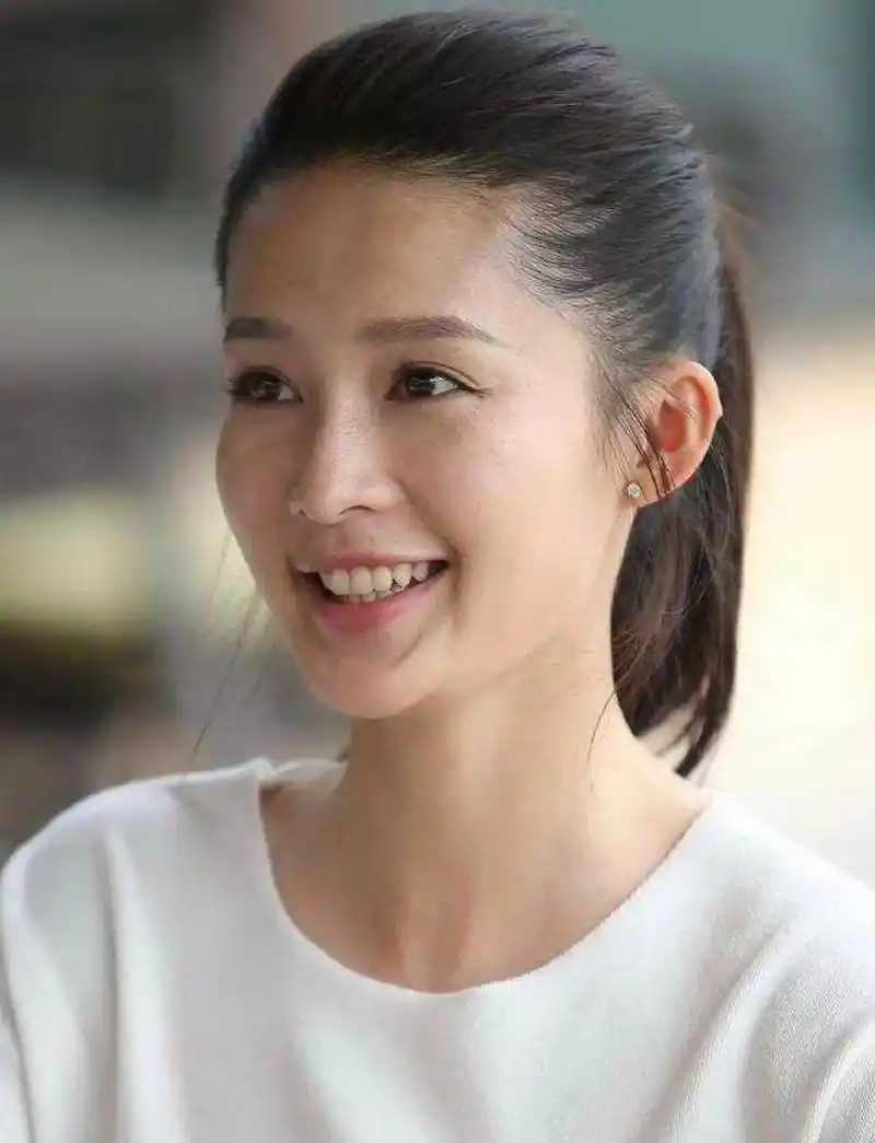 生图镜头下的李沁,让我明白了什么叫"天生主角脸"!