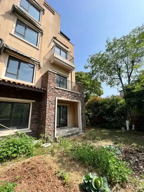 龙湖紫云台(别墅)5室2厅3卫312㎡南北928万