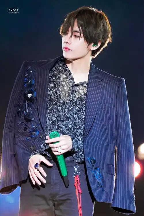 2月24日 13:55   关注  金泰亨