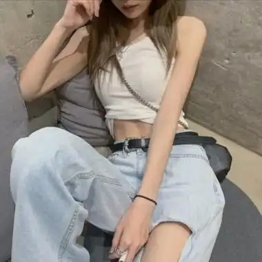 头像骚气和污一点的女生头像