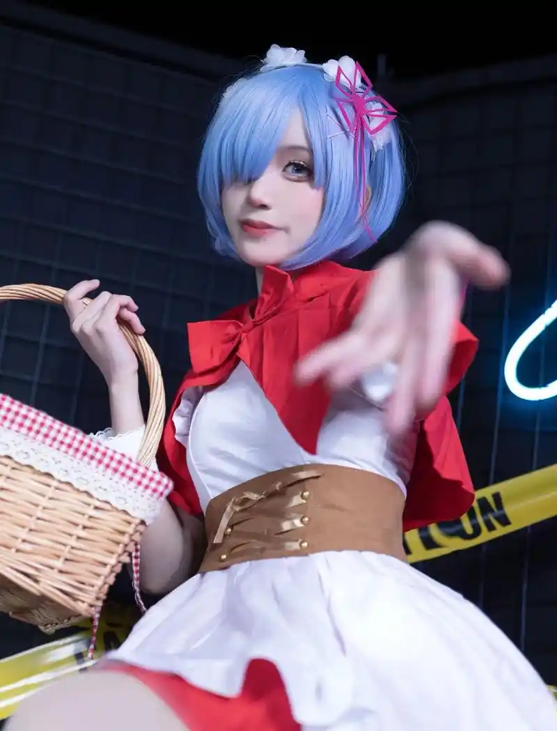 cos #二次元 #雷姆cos #雷姆  - 抖音