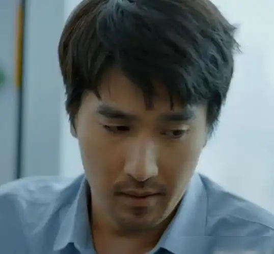 平凡的荣耀开播赵又廷上演师徒二人转职场新手期你更看好谁