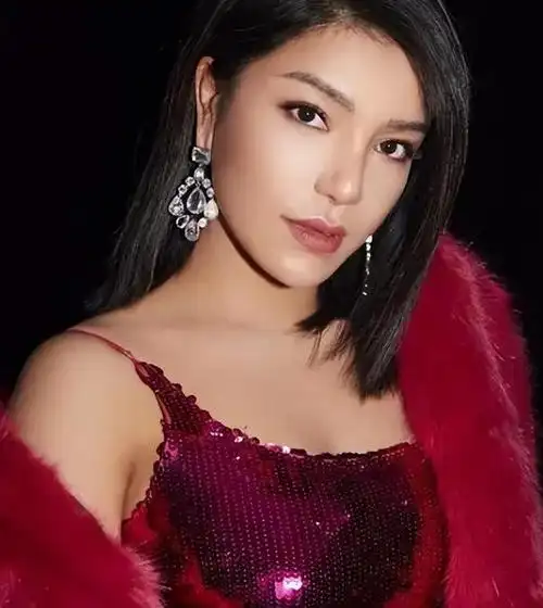 超级女声冠军江映蓉整容失败像怪物全身只剩眼球是自己的