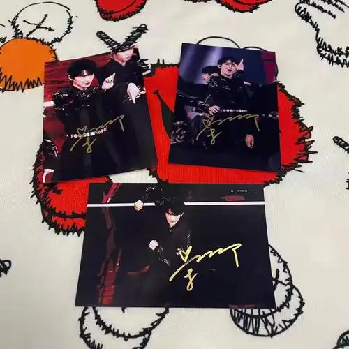 宋亚轩亲笔 签名照