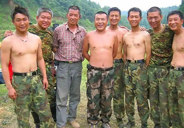 了巨大的轰动,该剧由康洪雷导演,王宝强,陈思成,段奕宏,张译,邢佳栋