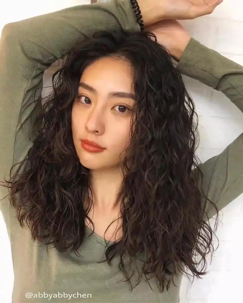 今年流行洋气泡面头发型