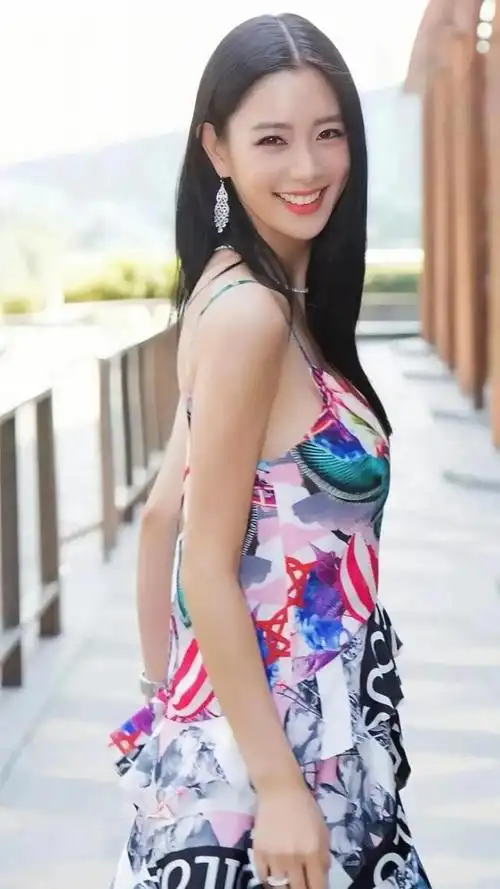 亚洲第一美女克拉拉惊艳写真图集