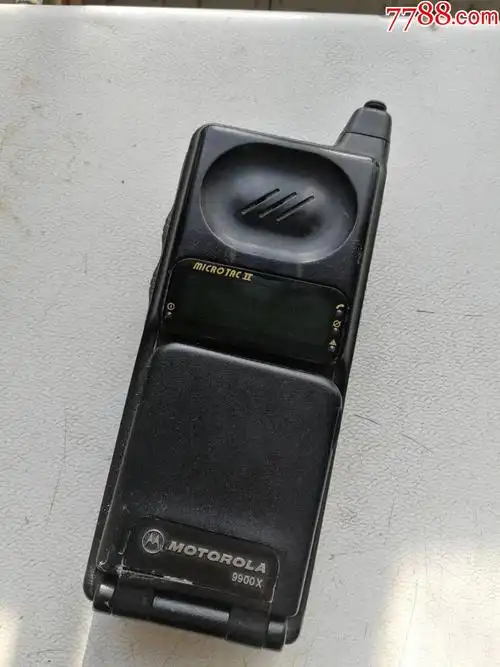 图片即可轻松放大,缩小更多"其他手机"商品>>>>99摩托罗拉手机_五品