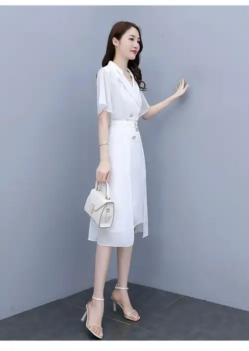 15,流行的品牌时刻都在变化,没有固定的答案今年流行的女装品牌可能