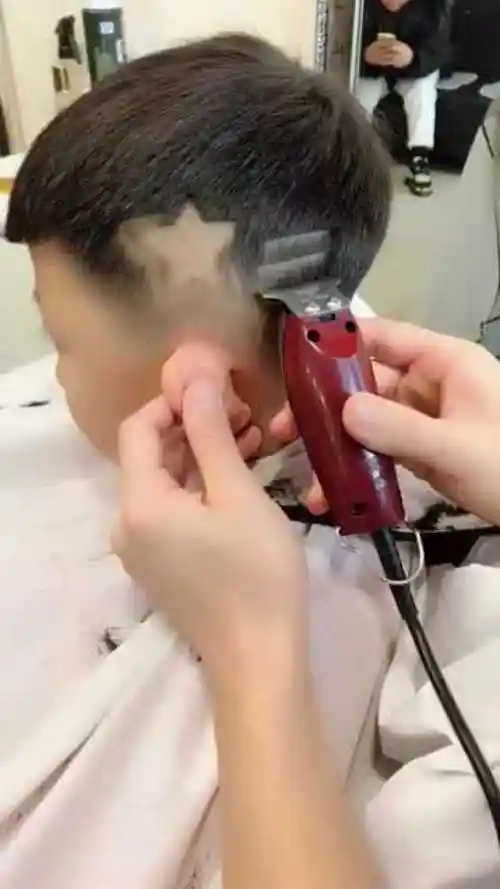 男宝宝剪出的发型,太帅了,不行我要带儿子去!