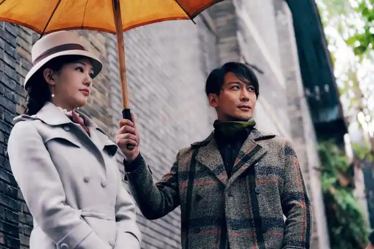 p>周航,10月7日出生于辽宁省沈阳市,中国内地男演员,毕业于 a target