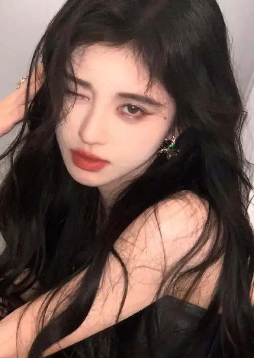 鞠婧祎黑色心情##鞠婧祎甜酷眼妆