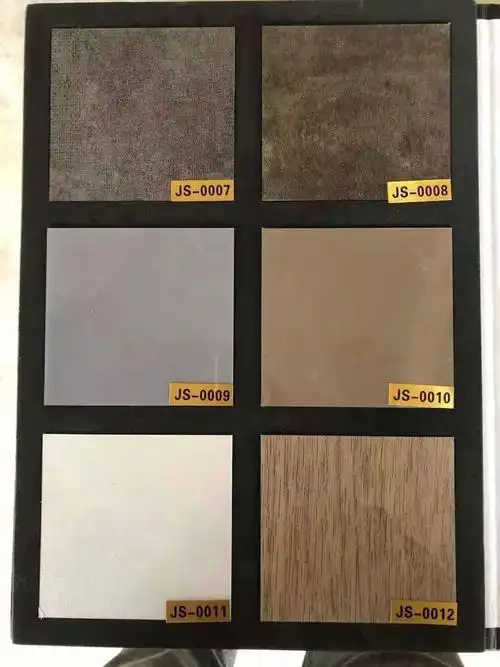 选择了0010的色板,礼拜一送过来安装完下班去看的时候发现居然是棕色