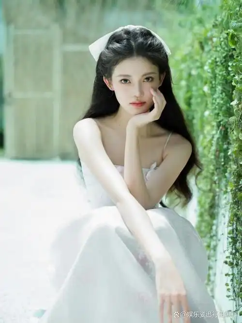 周也等多位95后剧女星爆红之后,近期也开始有越来越多新生代00后女星