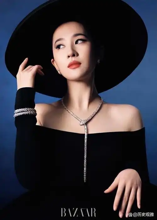 不仅颜值高,造型我也行——刘亦菲的时尚秘籍大公开!