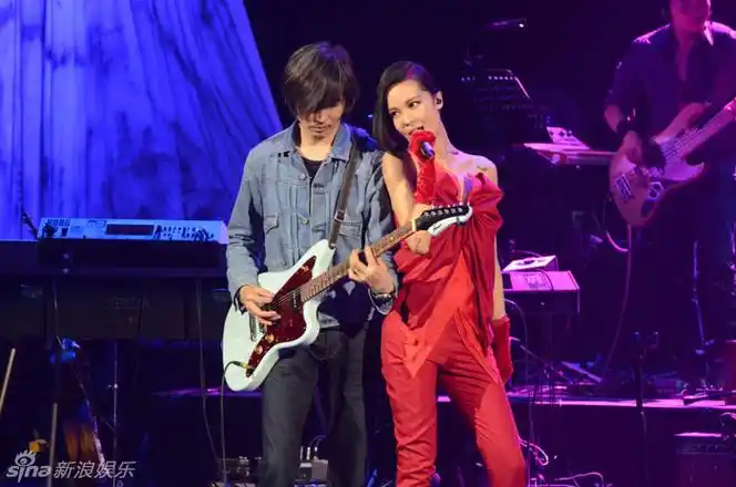 郁可唯与张亚东