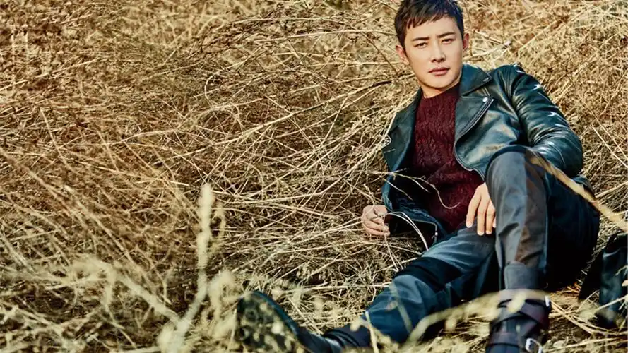 罗晋明星风尚壁纸1