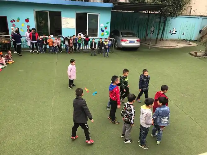 《看谁反应快》