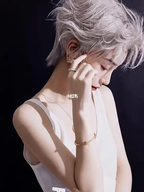 杨颖银色短发酷girl