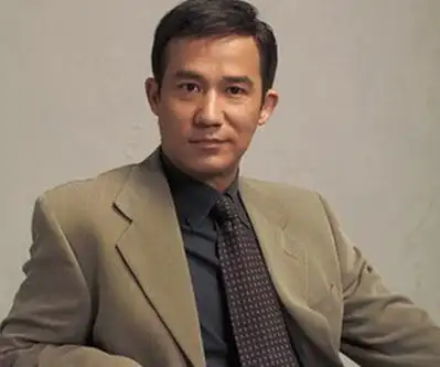 57岁林国斌现状曾是梅艳芳最信任的人因长相酷似黎明常被混淆