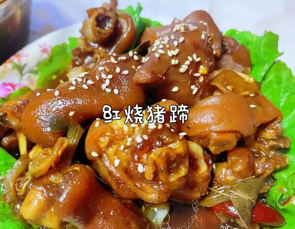 我的厨房日记 #红烧猪蹄子 猪蹄这样做软烂入味,满满的胶原 - 抖音