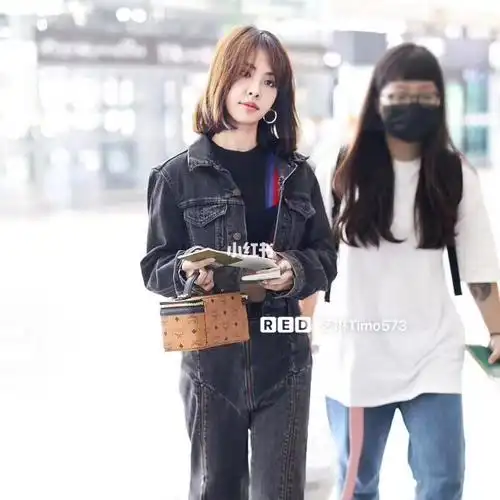 mcm 限量版小盒子包,明星蔡依林同款!