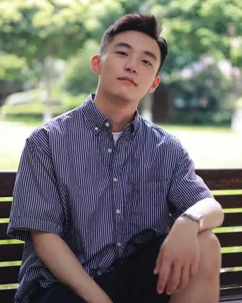 男生"不烫不染"的发型,剪这3款就够了,阳光帅气有魅力