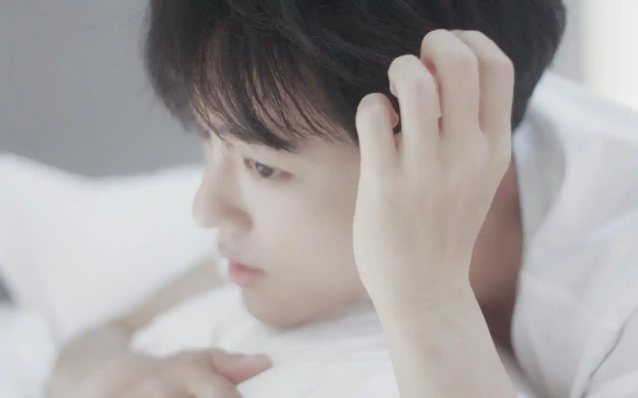 x玖少年团肖战帅气图片桌面壁纸