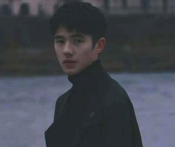 刘昊然滤镜头像