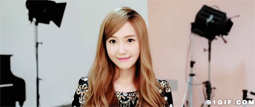 美女妩媚秀发女神gif动图_动态图_表情包下载_soogif