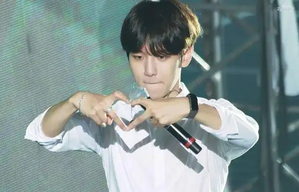 求边伯贤这张照片的高清原图