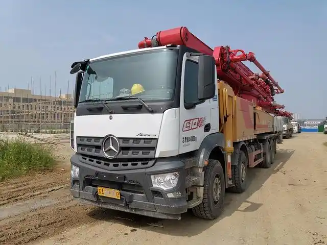 奔驰阿洛斯底盘 三一上装,这款混凝土泵送车不简单