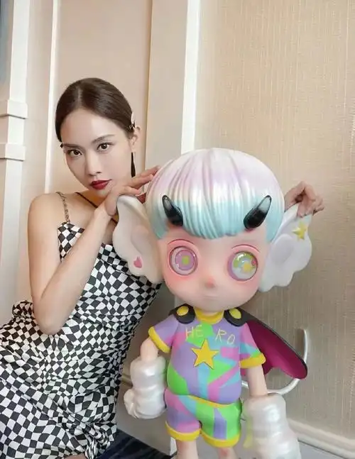 跟着王霏霏热辣一夏