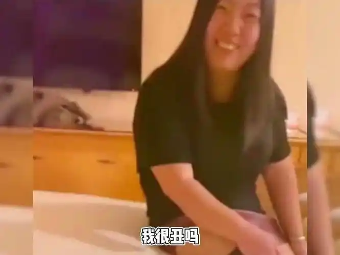 盘点网恋奔现时翻车搞笑场面,这完全是一出大型拆盲盒现场