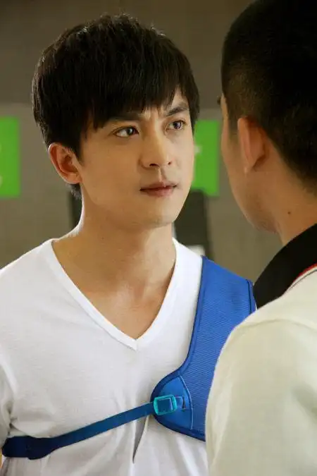 李佳航《天生要完美》剧照